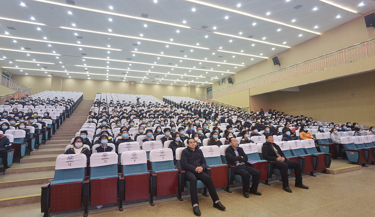 學生和領(lǐng)導照片